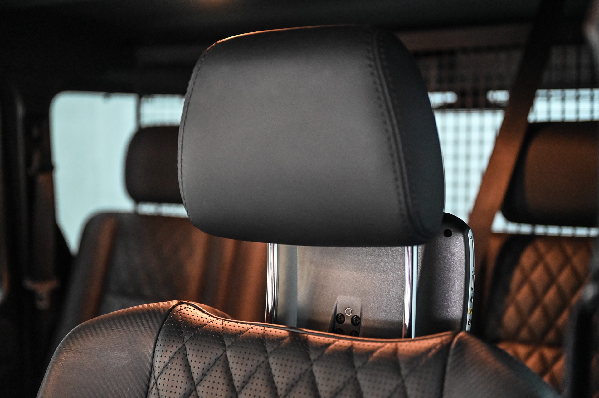 MERCEDES-BENZ G 63 AMG Exclusive Edition 463-image-28