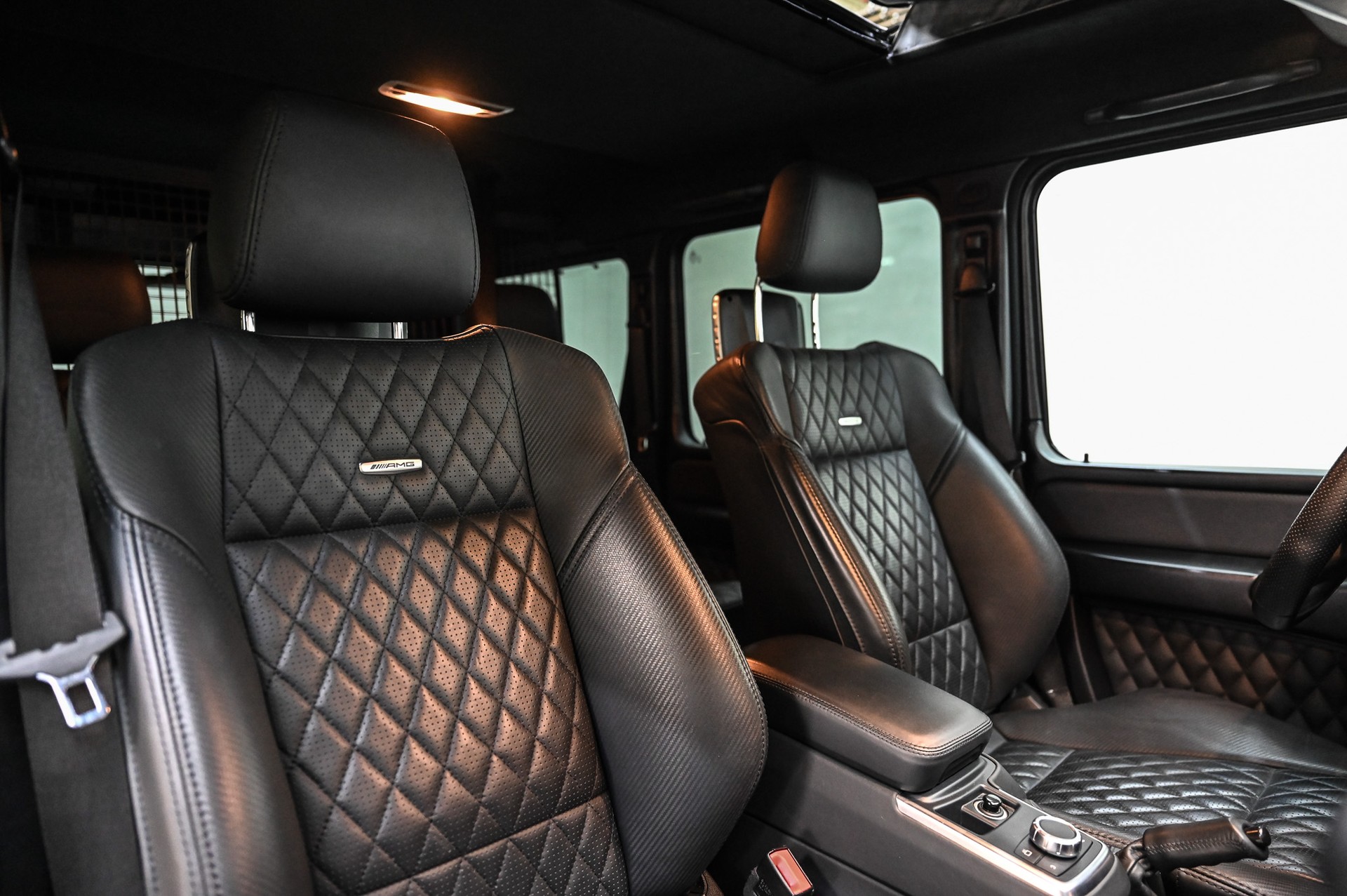 MERCEDES-BENZ G 63 AMG Exclusive Edition 463-image-25