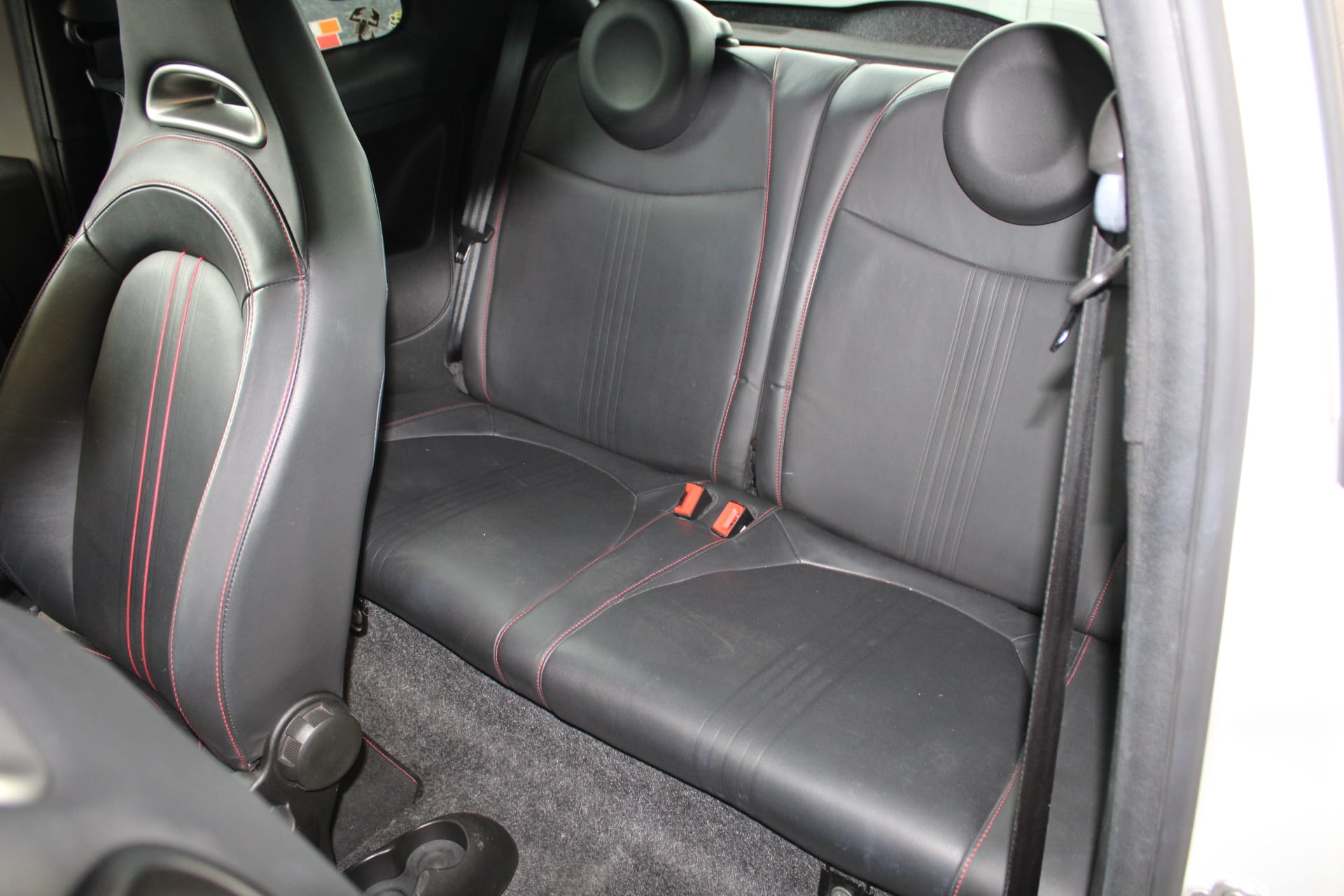 FIAT 500 1.4 16V Turbo Abarth-image-5