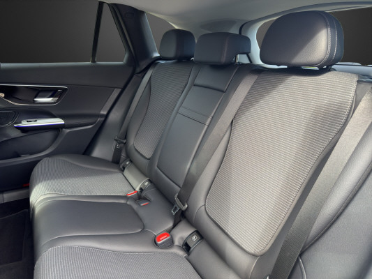 MERCEDES-BENZ GLC 220 d 4M 9G-Tronic-image-10