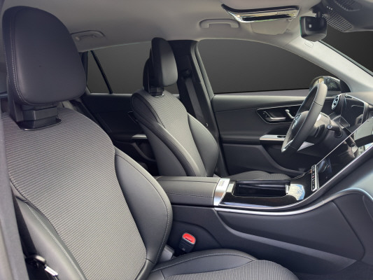 MERCEDES-BENZ GLC 220 d 4M 9G-Tronic-image-11