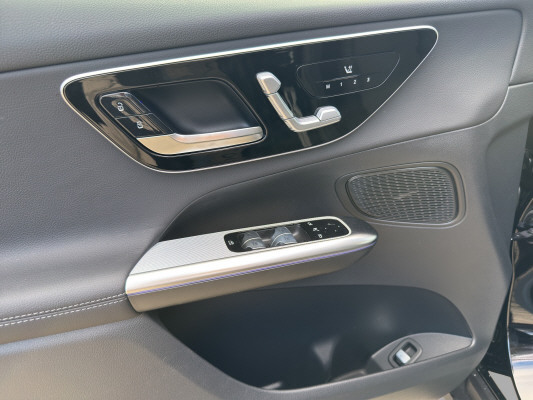 MERCEDES-BENZ GLC 220 d 4M 9G-Tronic-image-9