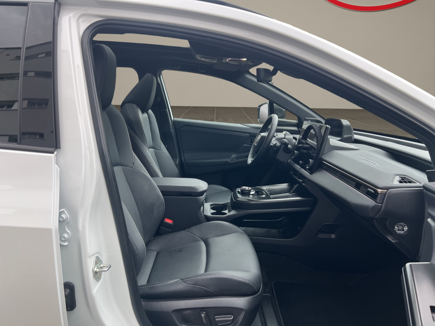 TOYOTA bZ4X Premium AWD-image-9