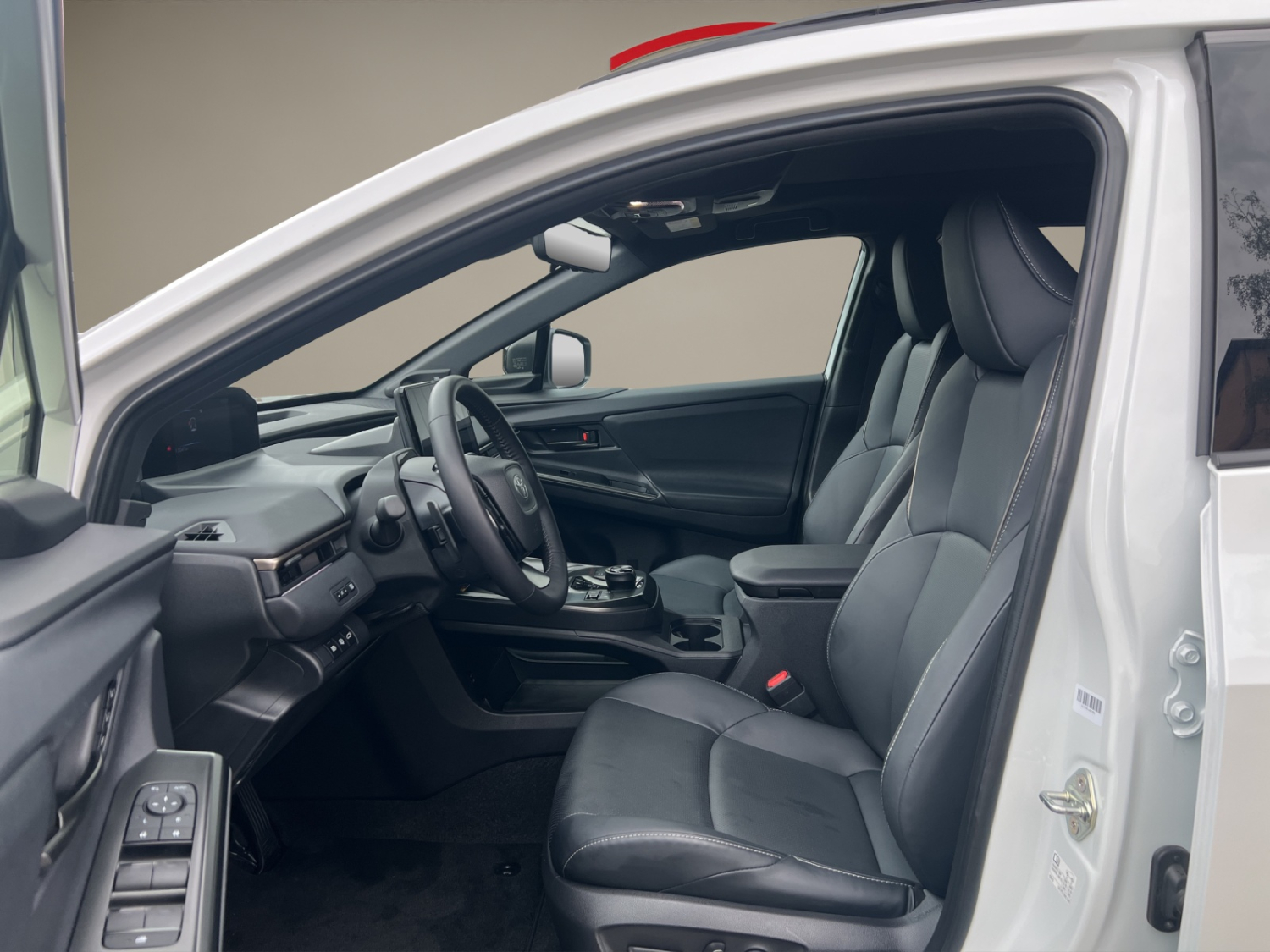 TOYOTA bZ4X Premium AWD-image-8