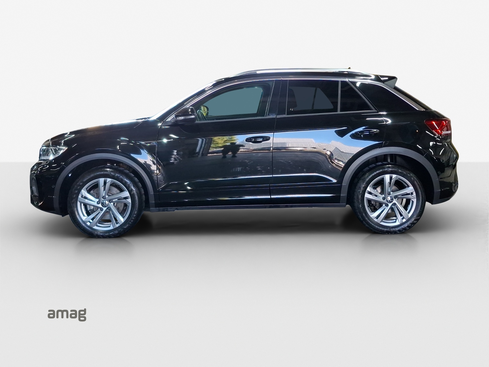 VW T-Roc 2.0 TSI R-Line DSG 4Motion-image-1