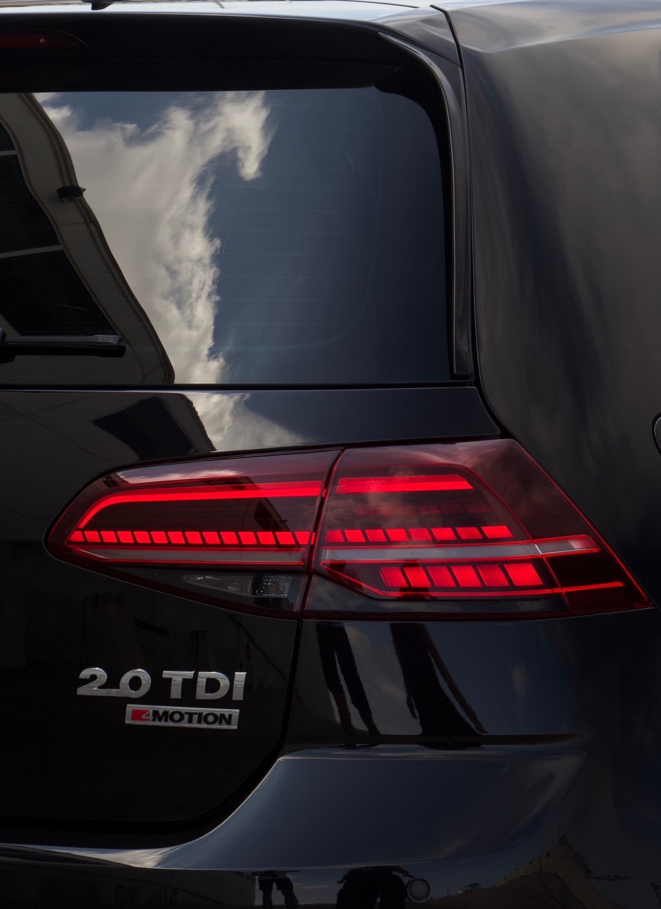 VW 2.0 TDI Highline DSG 4motion-image-3