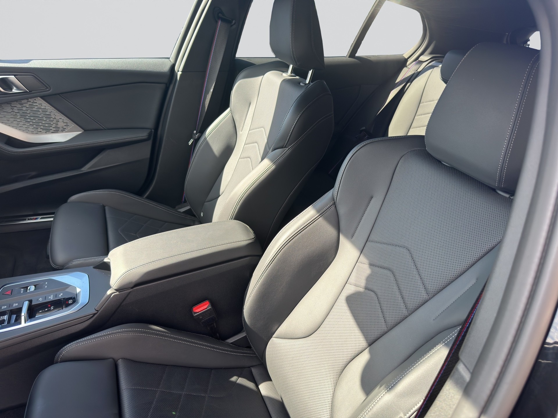 BMW 118d Steptronic M Sport Pro-image-5