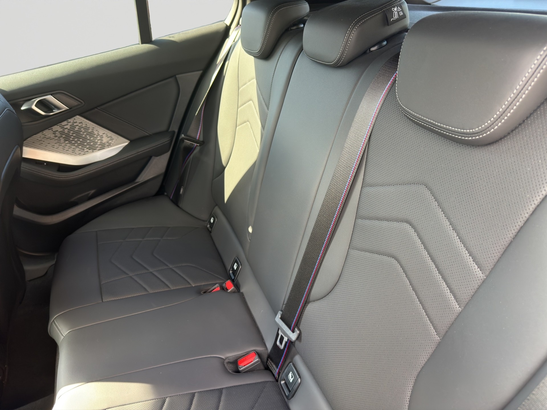 BMW 118d Steptronic M Sport Pro-image-7