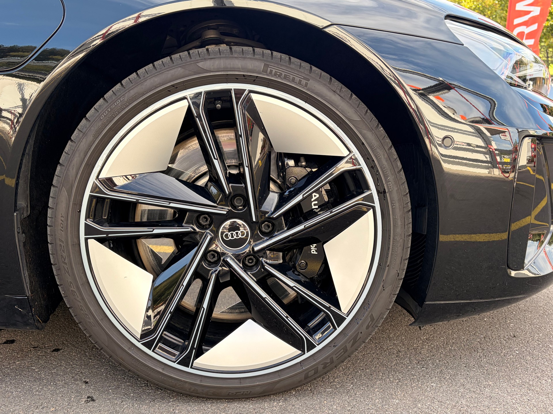 AUDI RS e-tron GT quattro-image-6