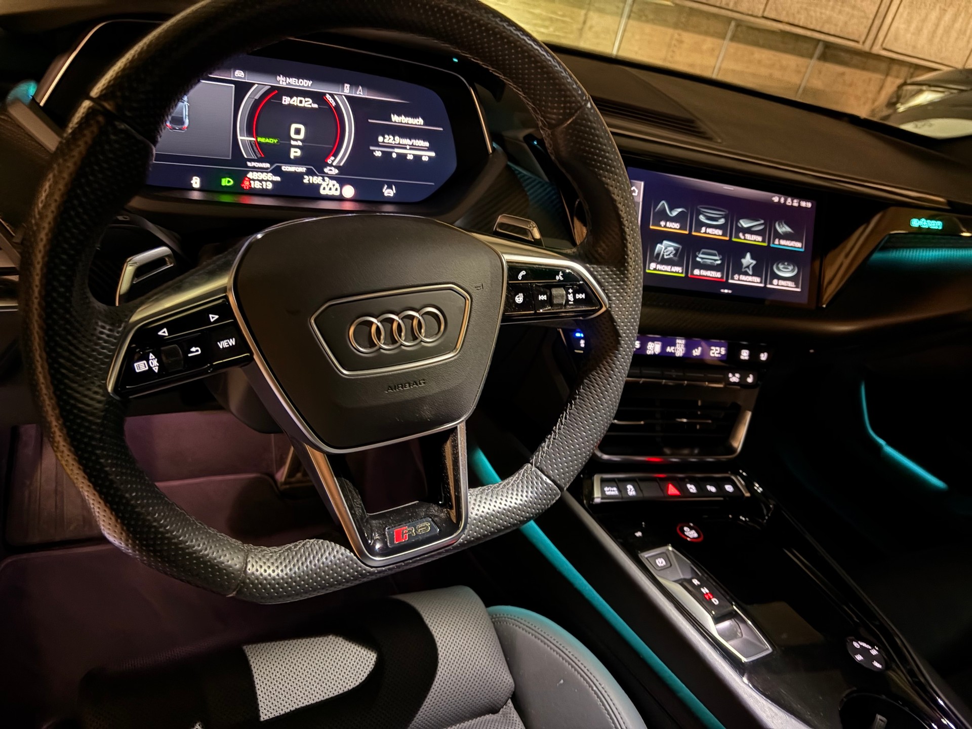 AUDI RS e-tron GT quattro-image-7
