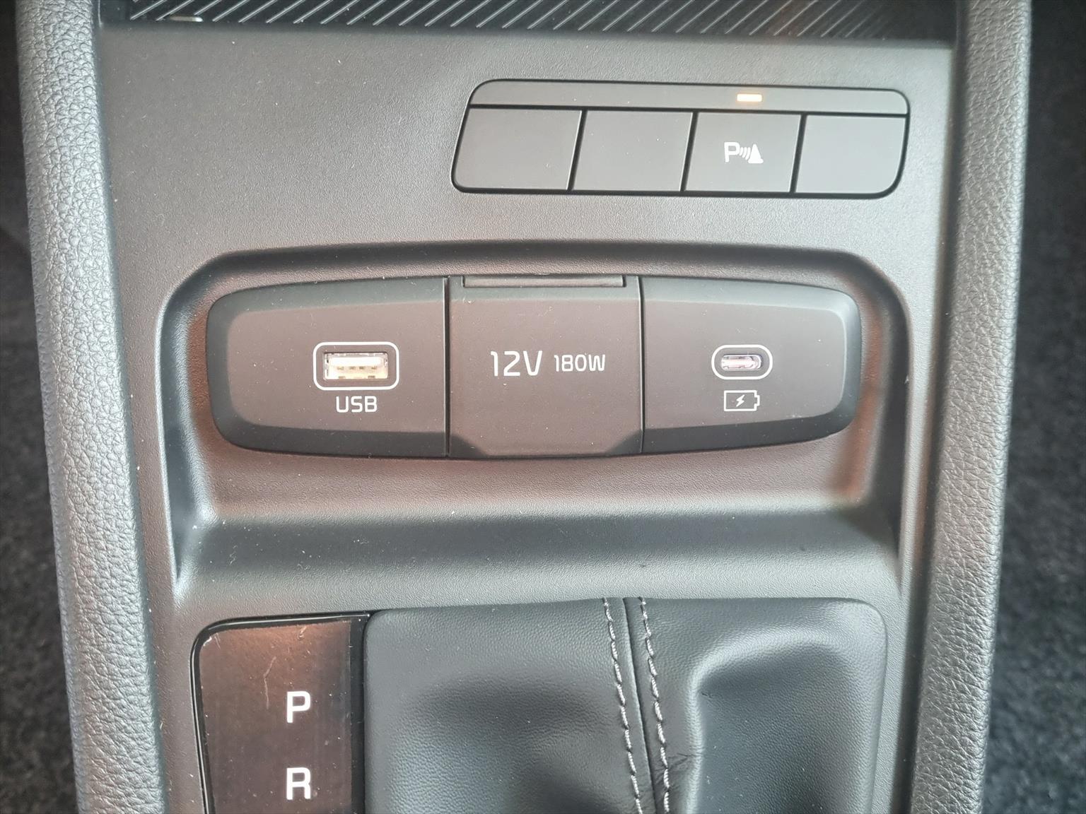 KIA Stonic 1.0 T-GDi DCT MHEV Power-image-14