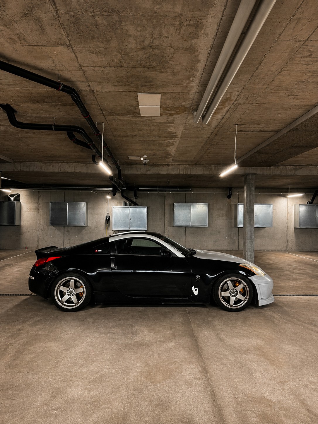 NISSAN 3.5 V6 95'000 km! Motor revidiert!-image-2