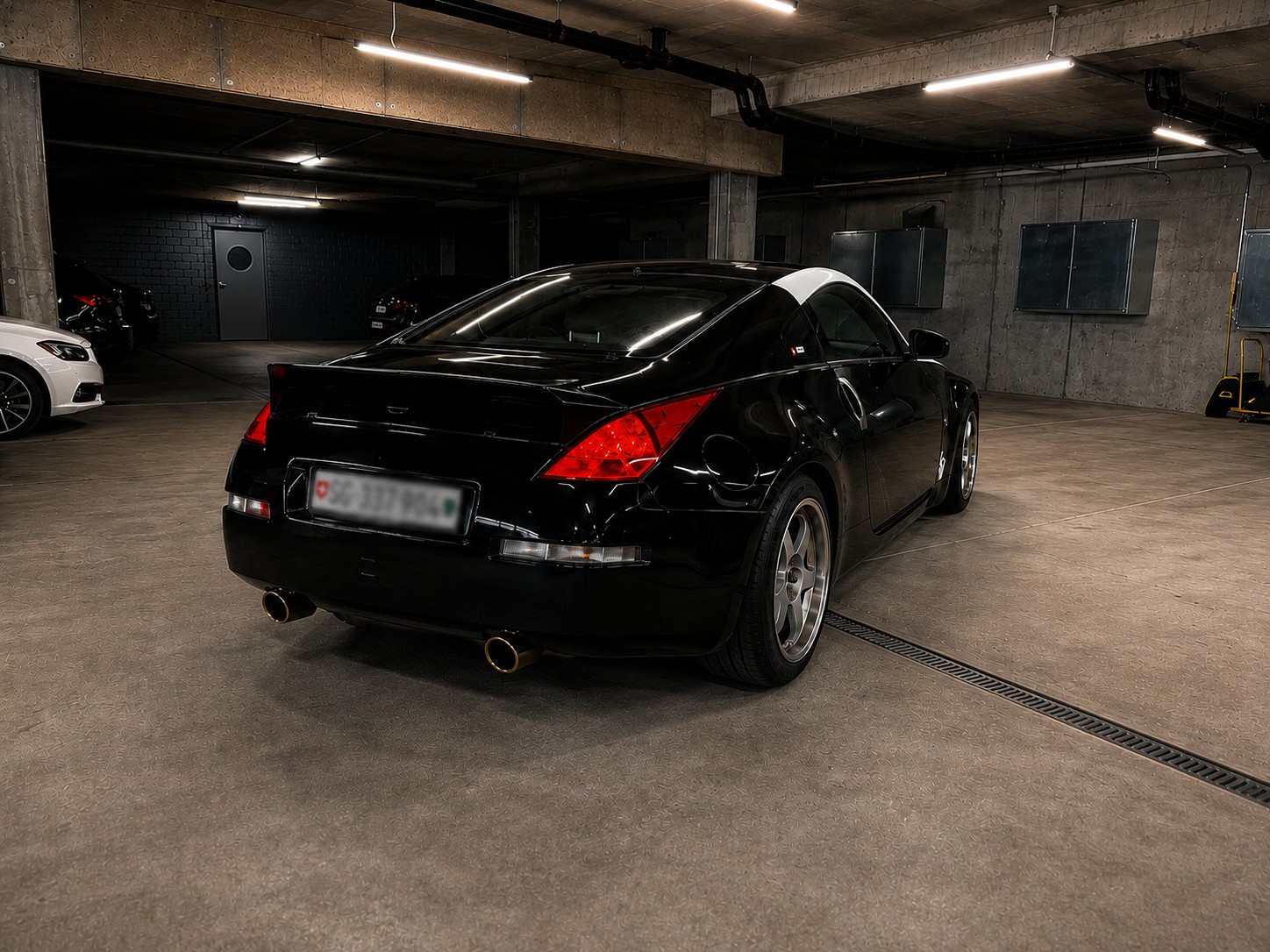 NISSAN 3.5 V6 95'000 km! Motor revidiert!-image-3