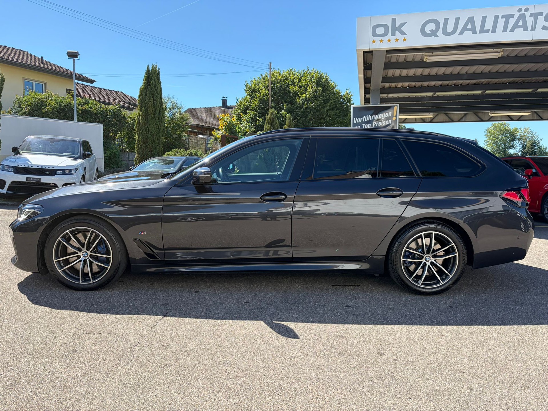 BMW 530d xDrive 48V Touring M Sport Pro Steptronic-image-3