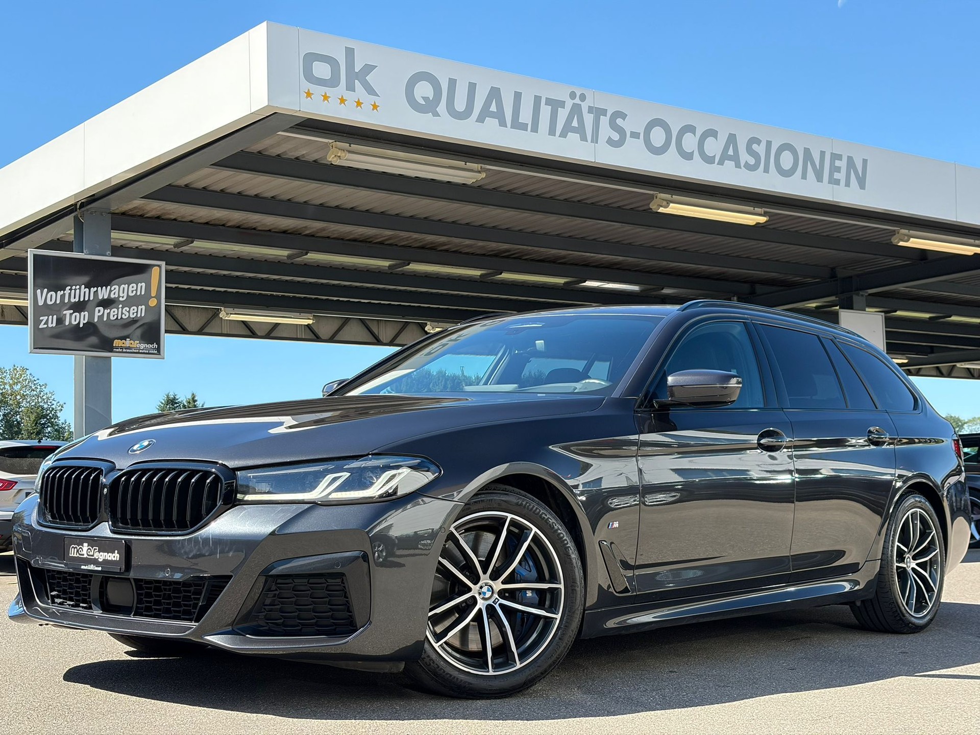 BMW 530d xDrive 48V Touring M Sport Pro Steptronic-image-0