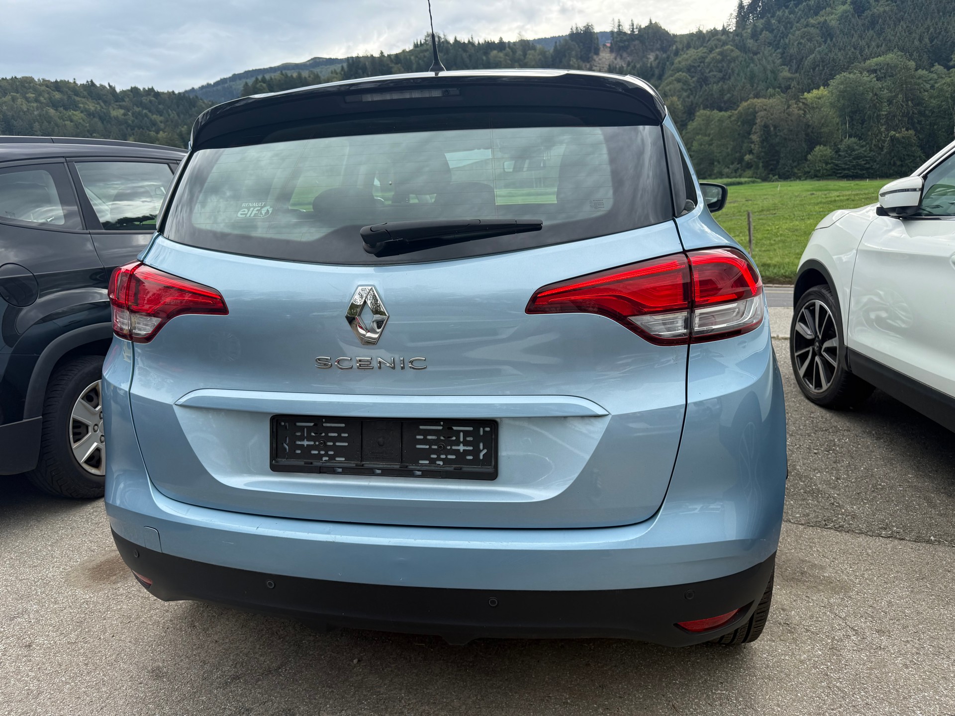 RENAULT Scénic 1.2 16V Turbo Bose-image-4