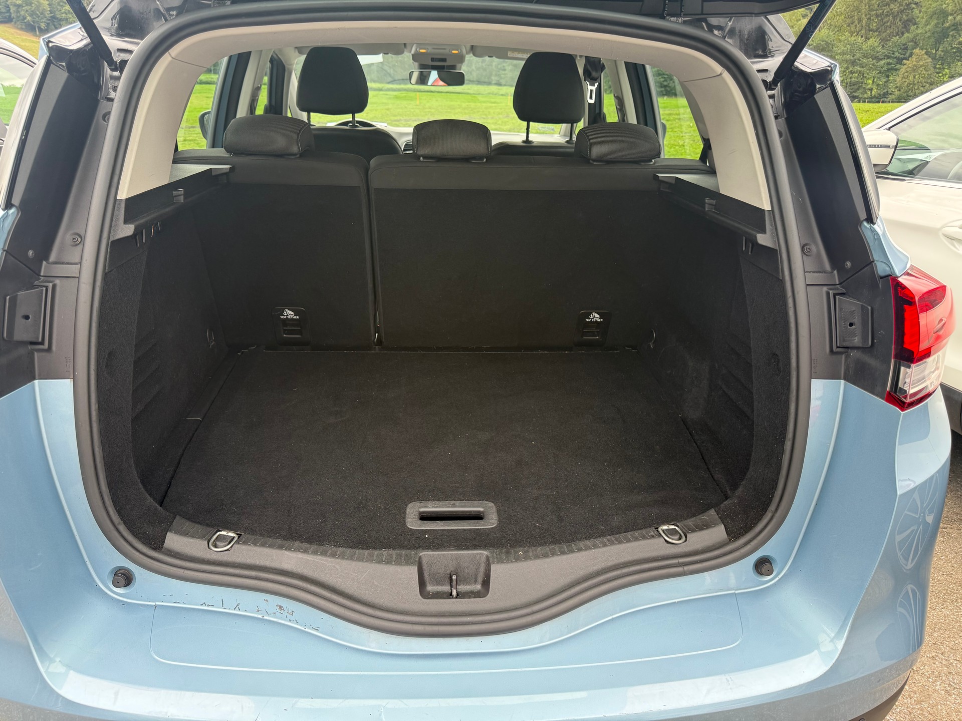 RENAULT Scénic 1.2 16V Turbo Bose-image-8
