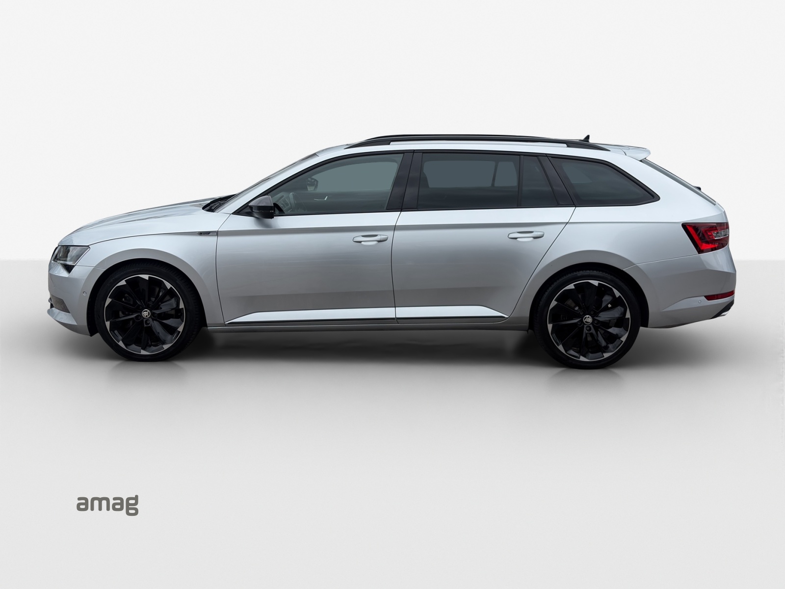 SKODA Superb Combi 2.0 TSI SportLine+ DSG 4x4-image-1