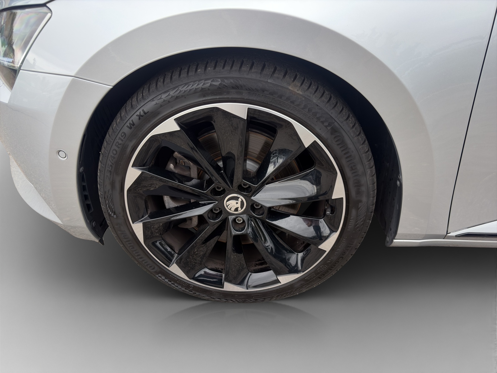 SKODA Superb Combi 2.0 TSI SportLine+ DSG 4x4-image-13