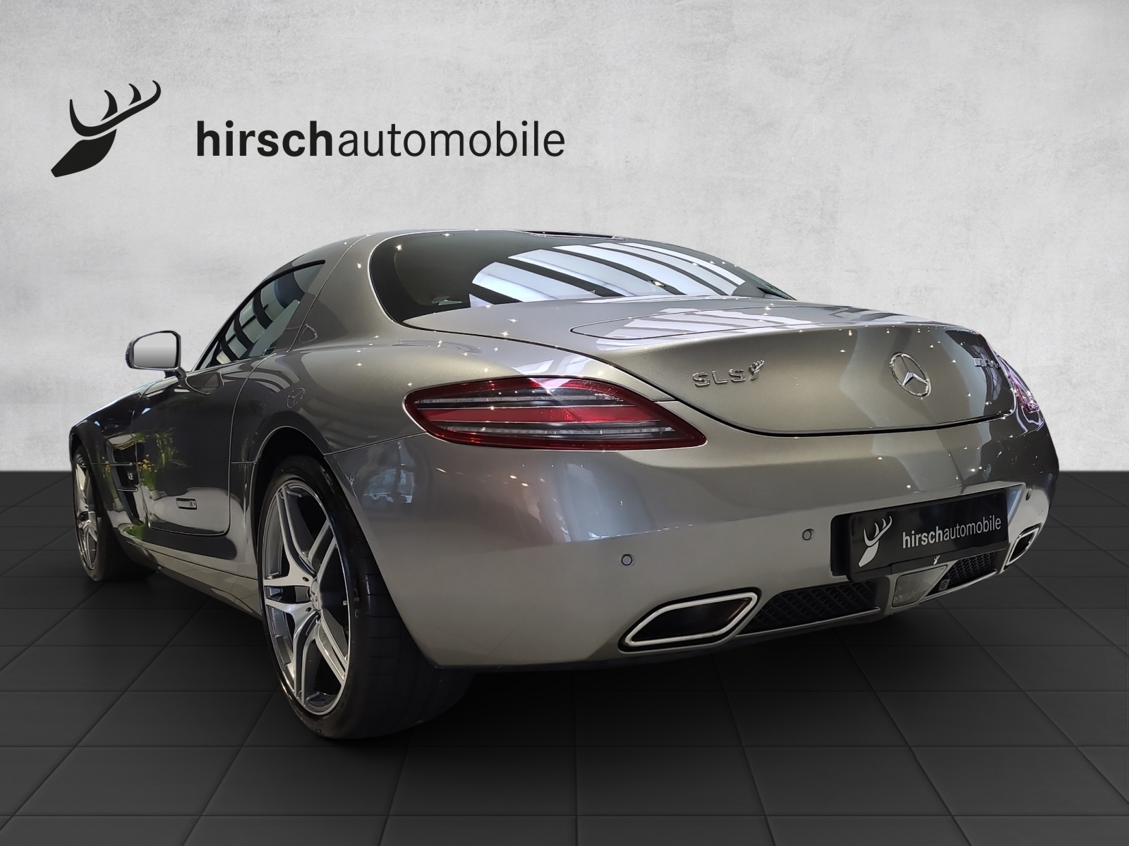 MERCEDES-BENZ SLS 63 AMG Coupé-image-7