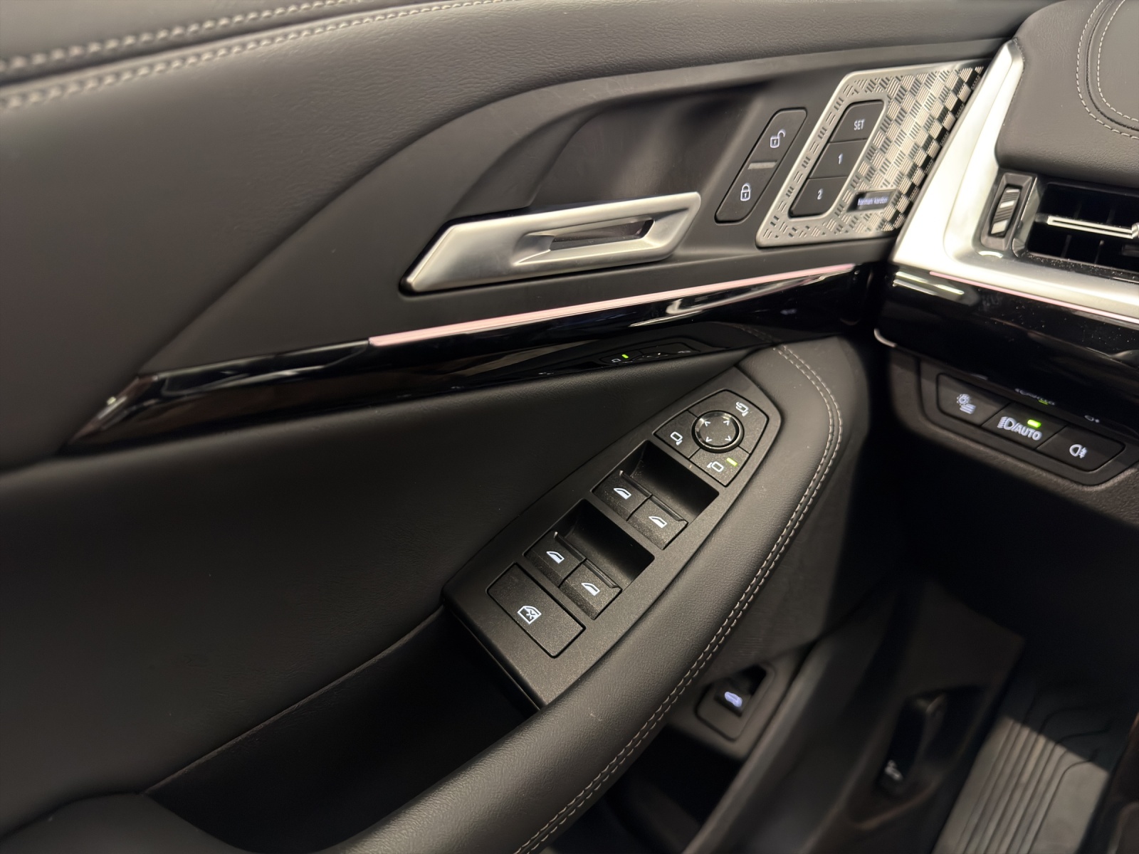 BMW 223d xDrive Active Tourer M Sportpaket-image-14