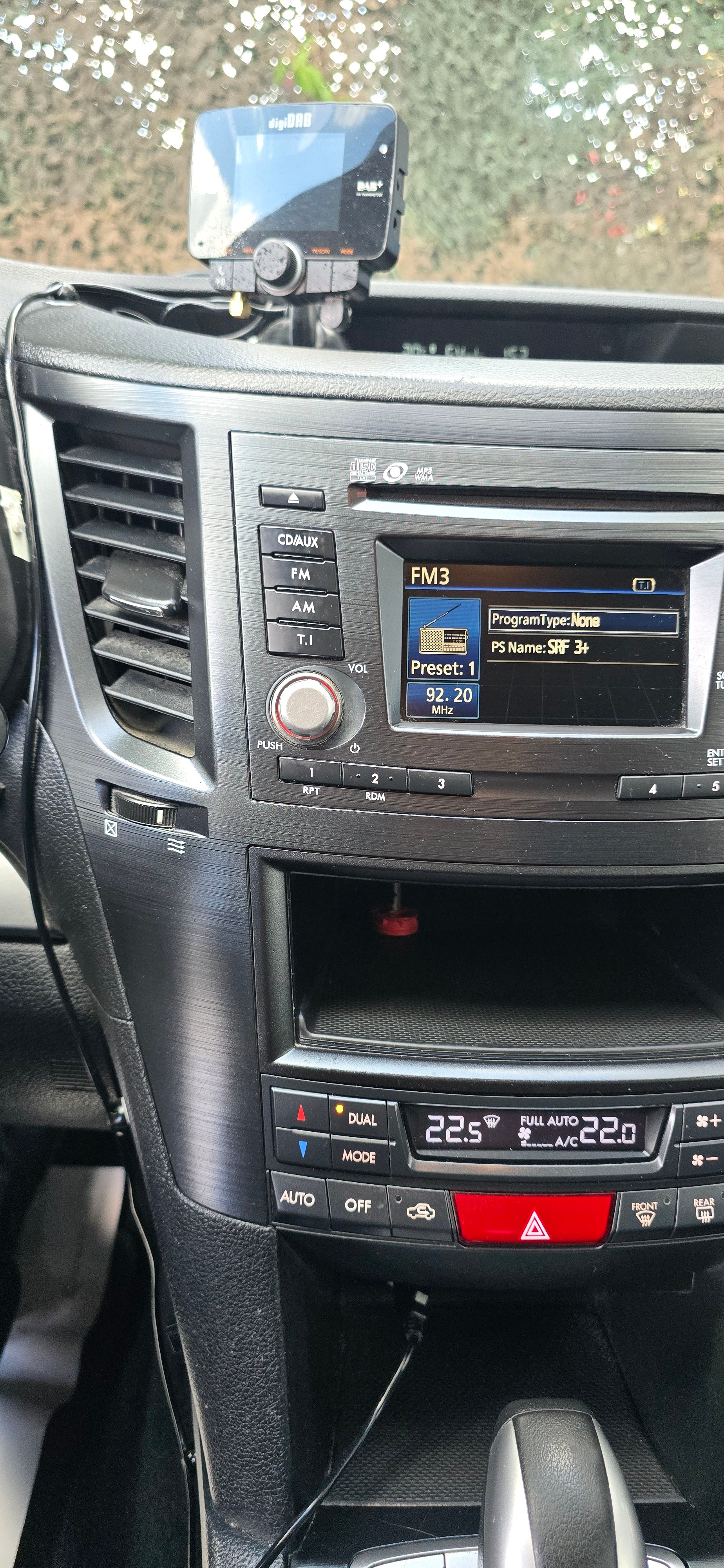 SUBARU Legacy 2.0i Swiss AWD Lineartronic-image-15