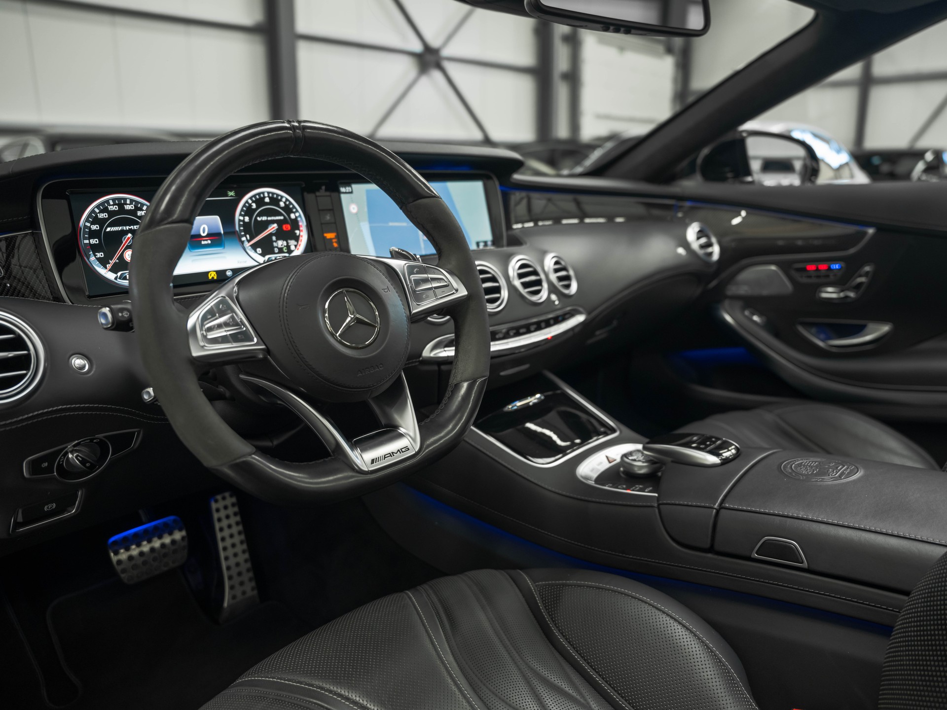 MERCEDES-BENZ S 63 AMG Cabriolet 4Matic Speedshift MCT-image-8