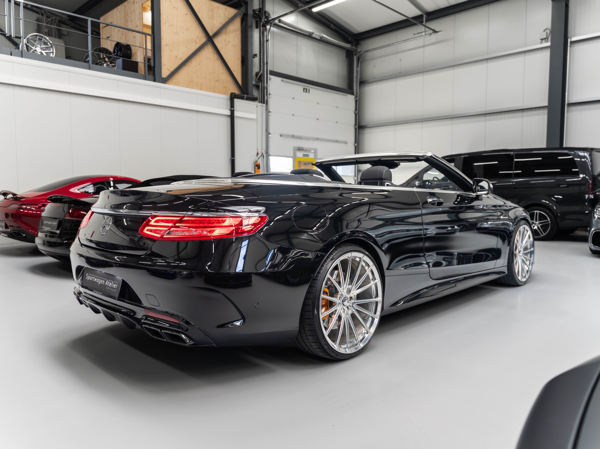 MERCEDES-BENZ S 63 AMG Cabriolet 4Matic Speedshift MCT-image-4