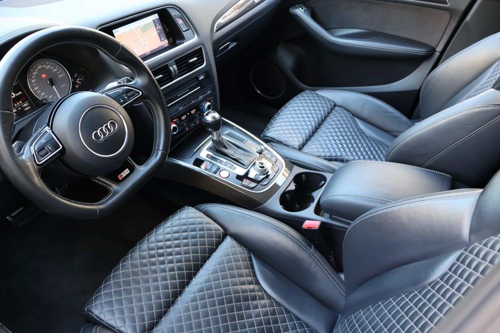 AUDI SQ5 3.0 TDI plus quattro tiptronic-image-4