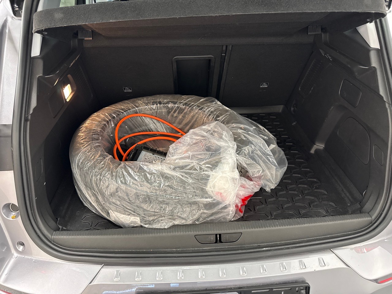 OPEL Grandland 1.6 Hybrid4 GSe Automatik-image-11