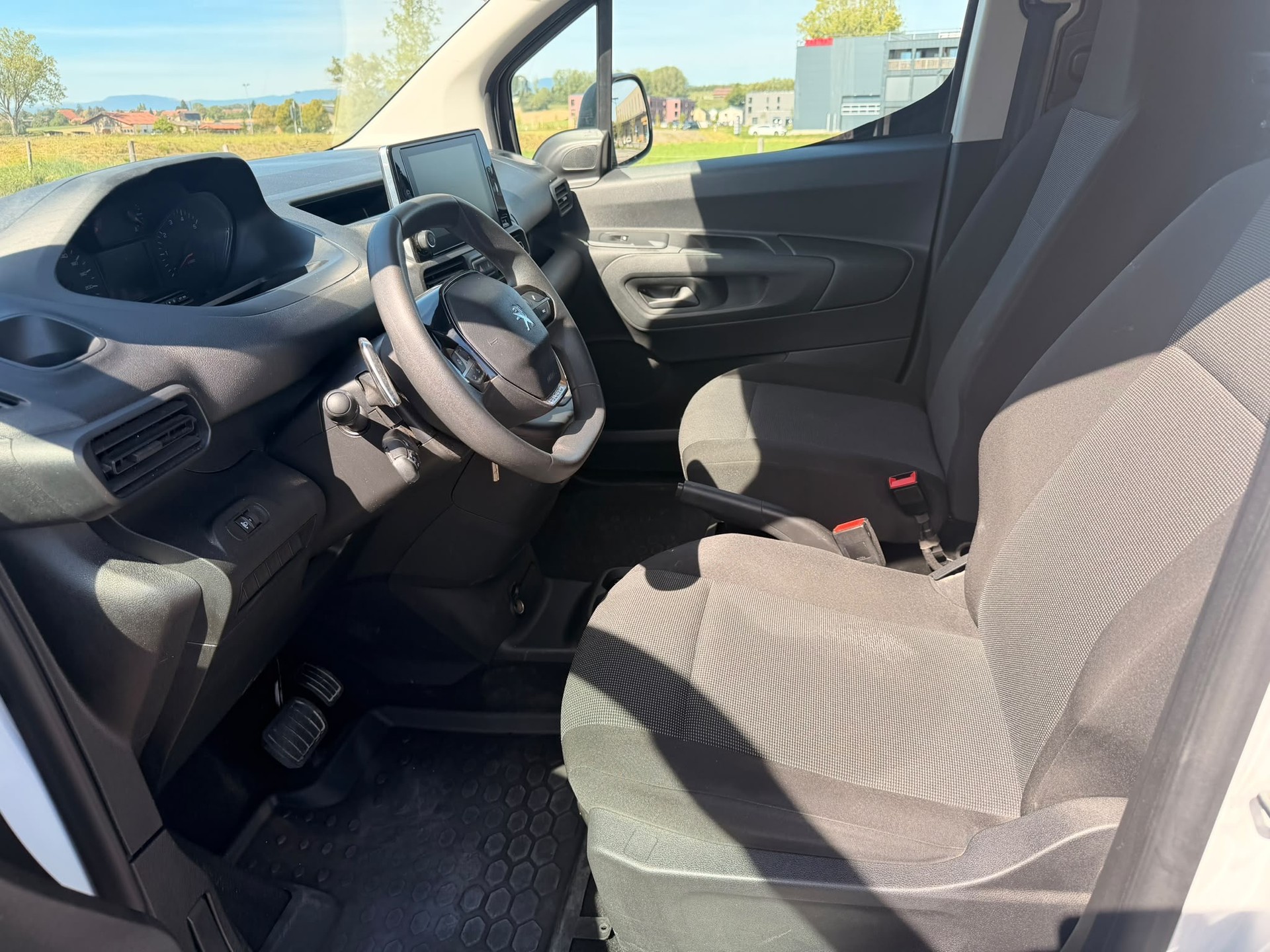 PEUGEOT Partner 1.5 Blue HDi-image-10
