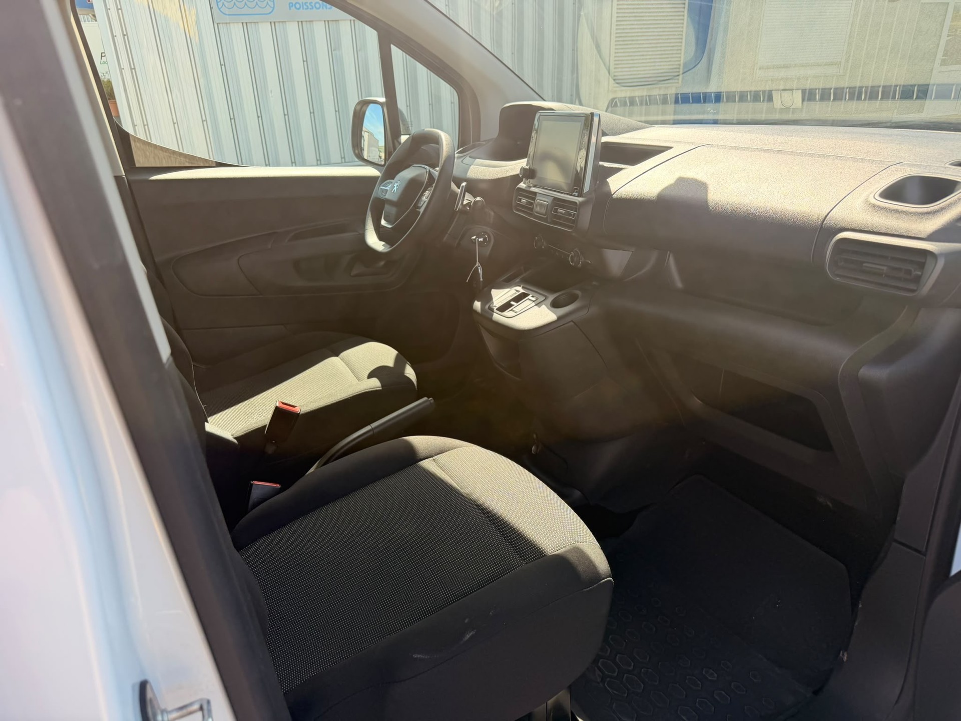 PEUGEOT Partner 1.5 Blue HDi-image-13