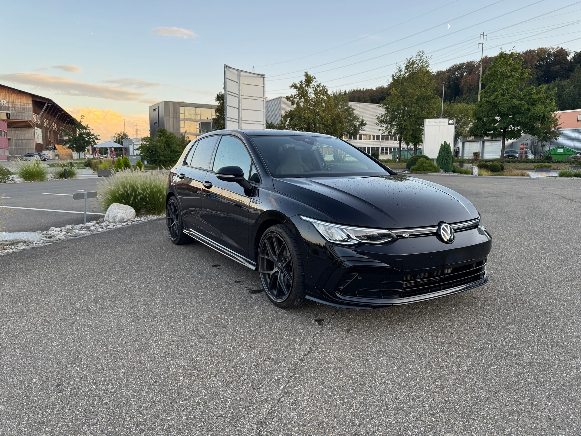 VW R-Line-image-1