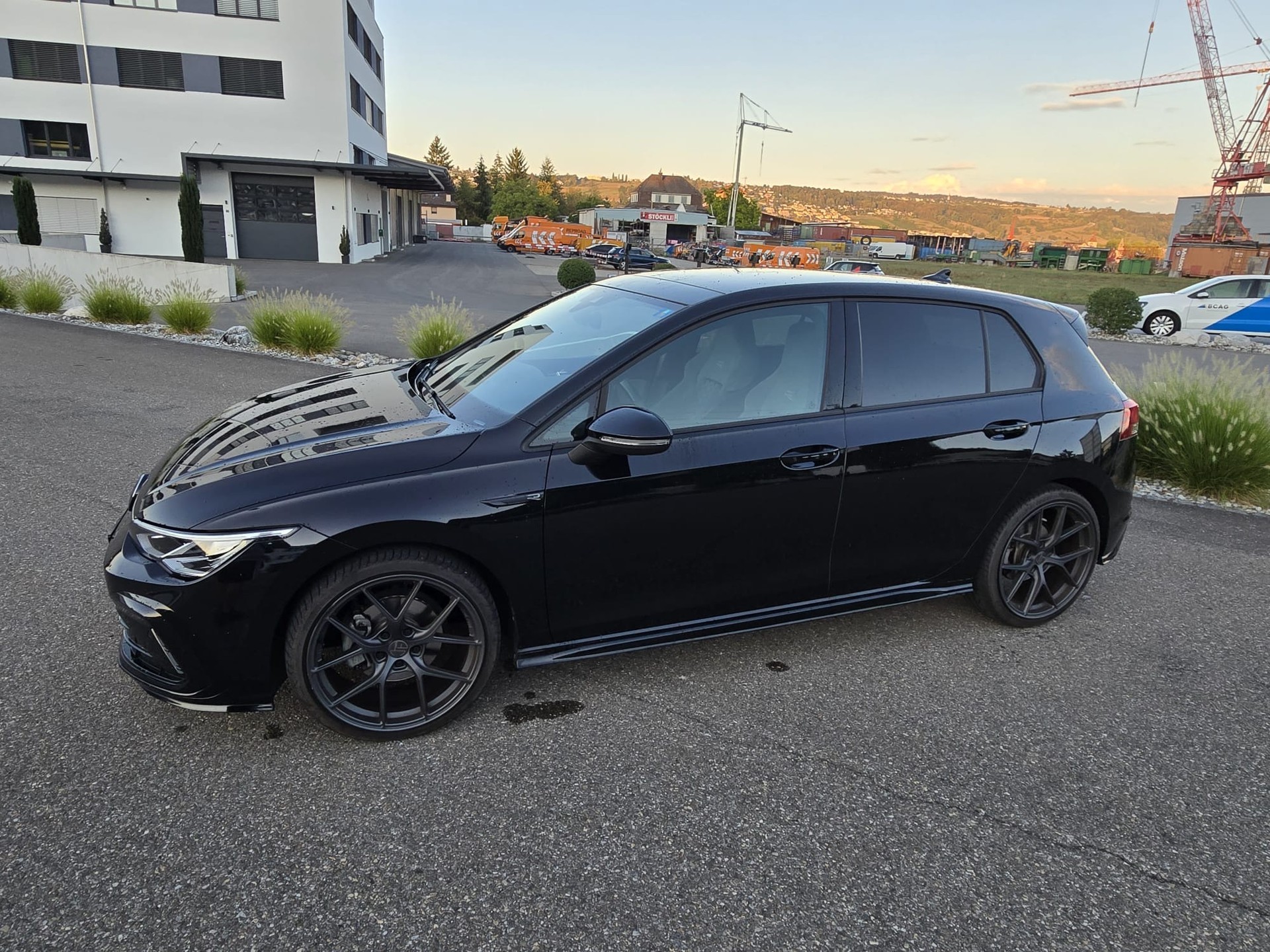 VW R-Line-image-2