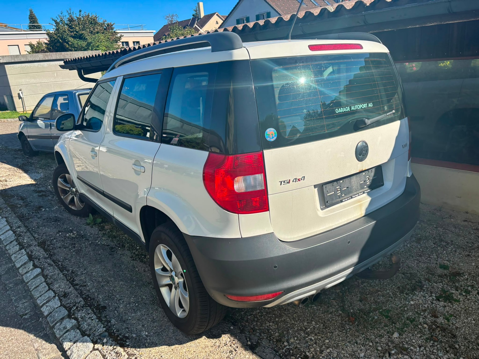 SKODA Yeti 1.8 TSI Elegance 4x4 DSG-image-3