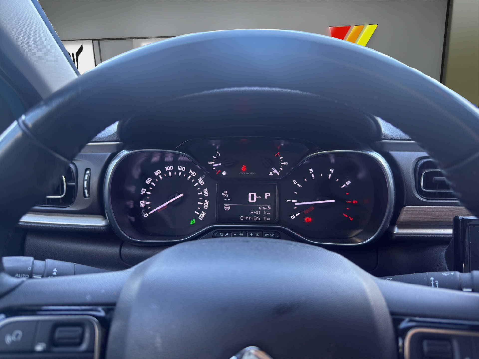 CITROEN C3 1.2 PureTech Shine-image-12
