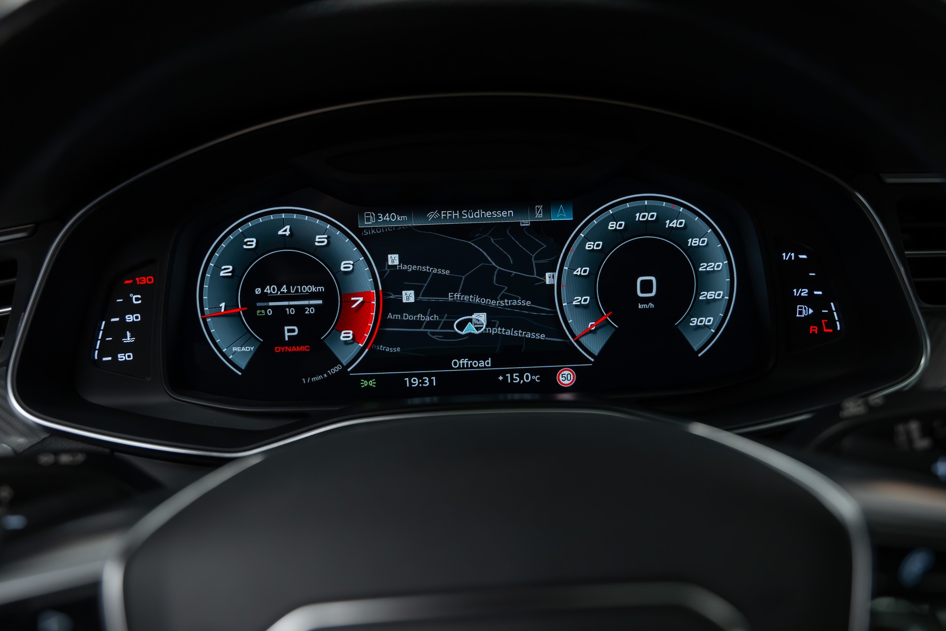 AUDI A6 Avant 45 TFSI Sport S-tronic quattro *Carbon*Panorama*Fahrassistenz*-image-23