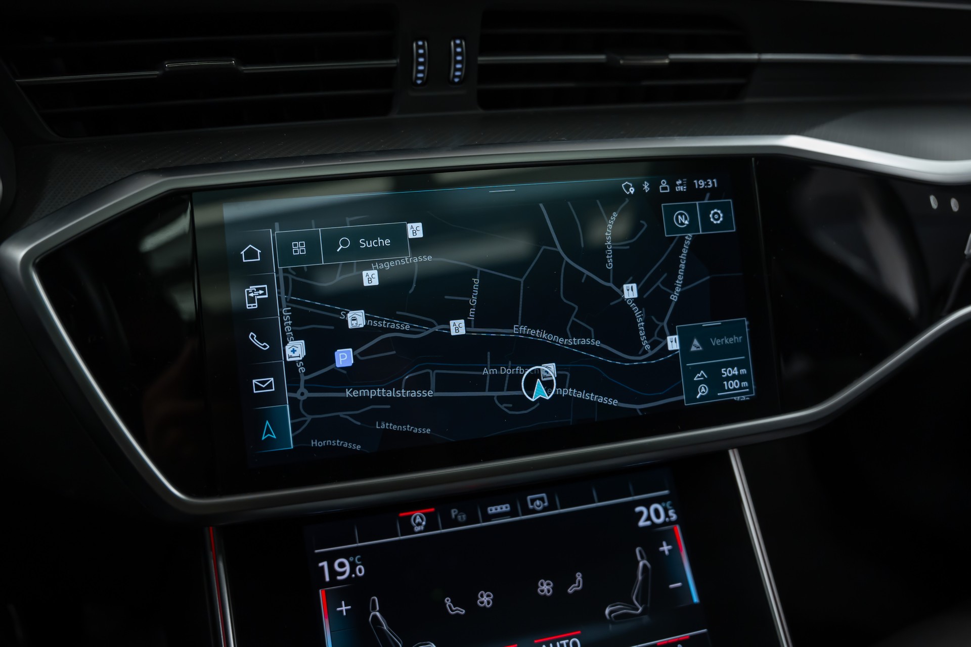 AUDI A6 Avant 45 TFSI Sport S-tronic quattro *Carbon*Panorama*Fahrassistenz*-image-28
