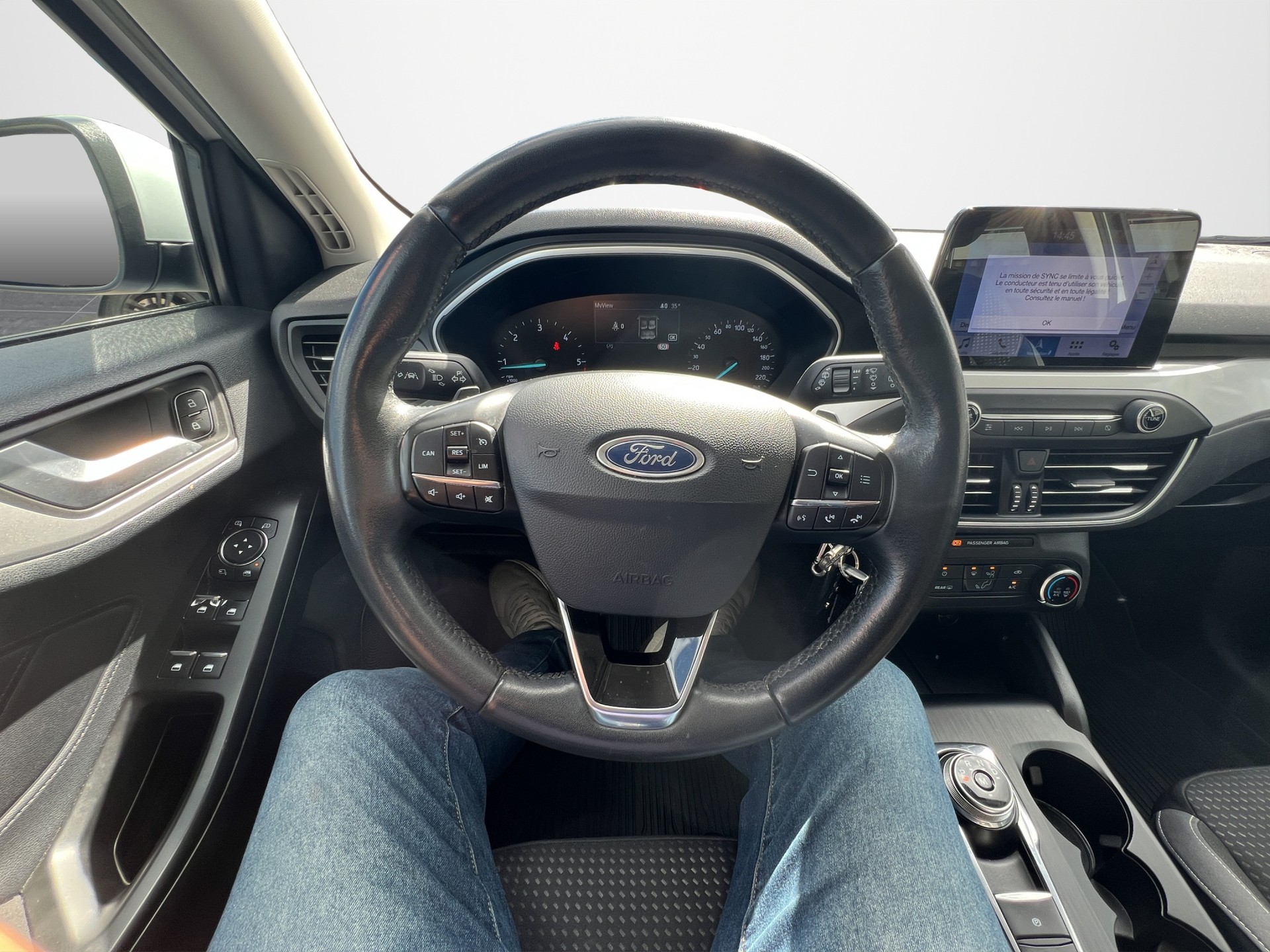 FORD Focus 2.0 EcoBlue 150 Cool & Connect-image-9
