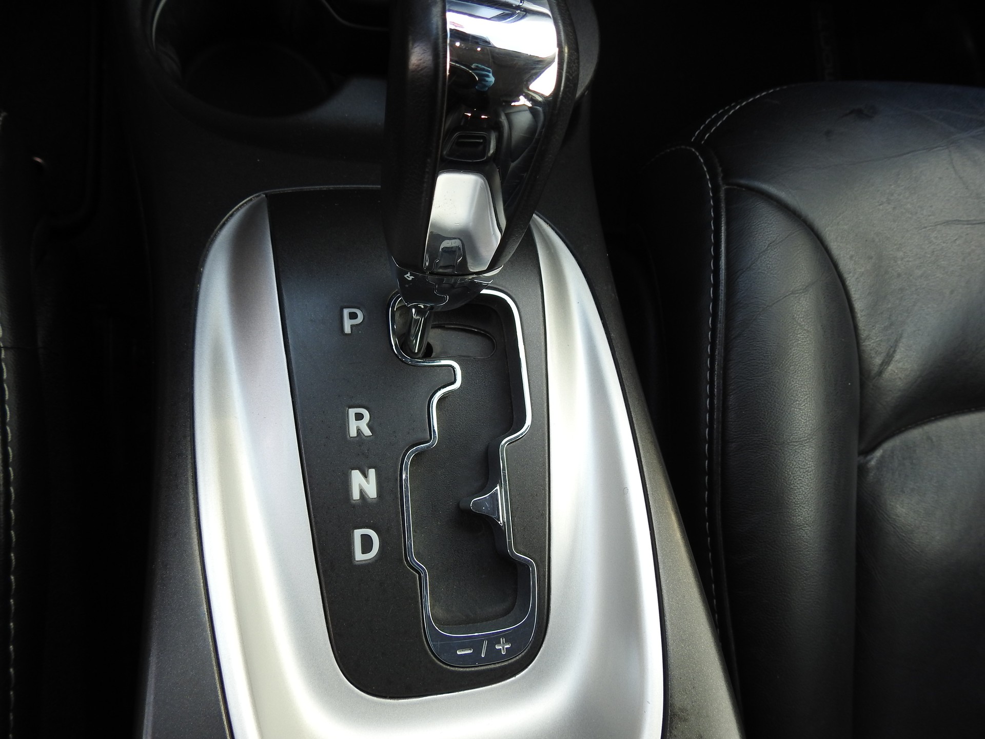 FIAT Freemont 2.0 MJ Lounge AWD Automat-image-21