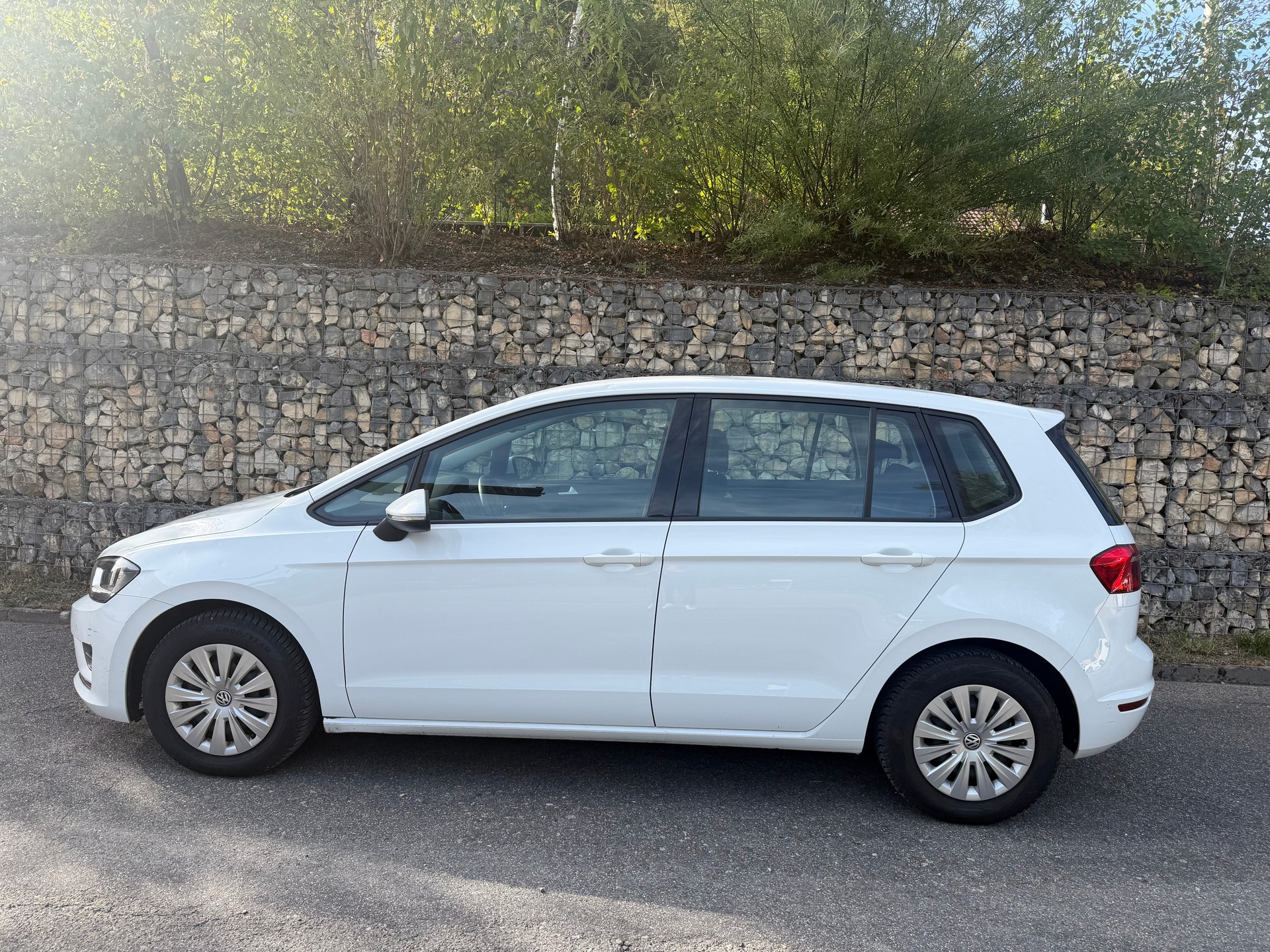 VW Golf Sportsvan 1.2 TSI Trendline-image-3