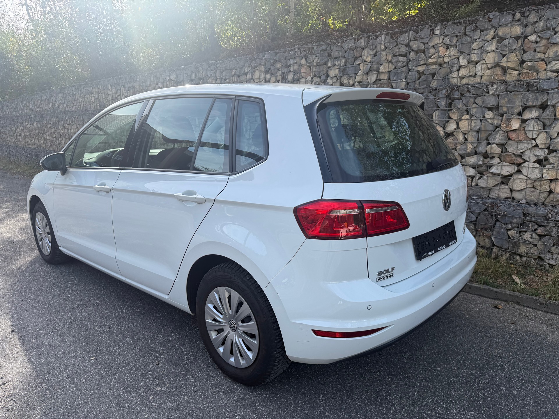VW Golf Sportsvan 1.2 TSI Trendline-image-4