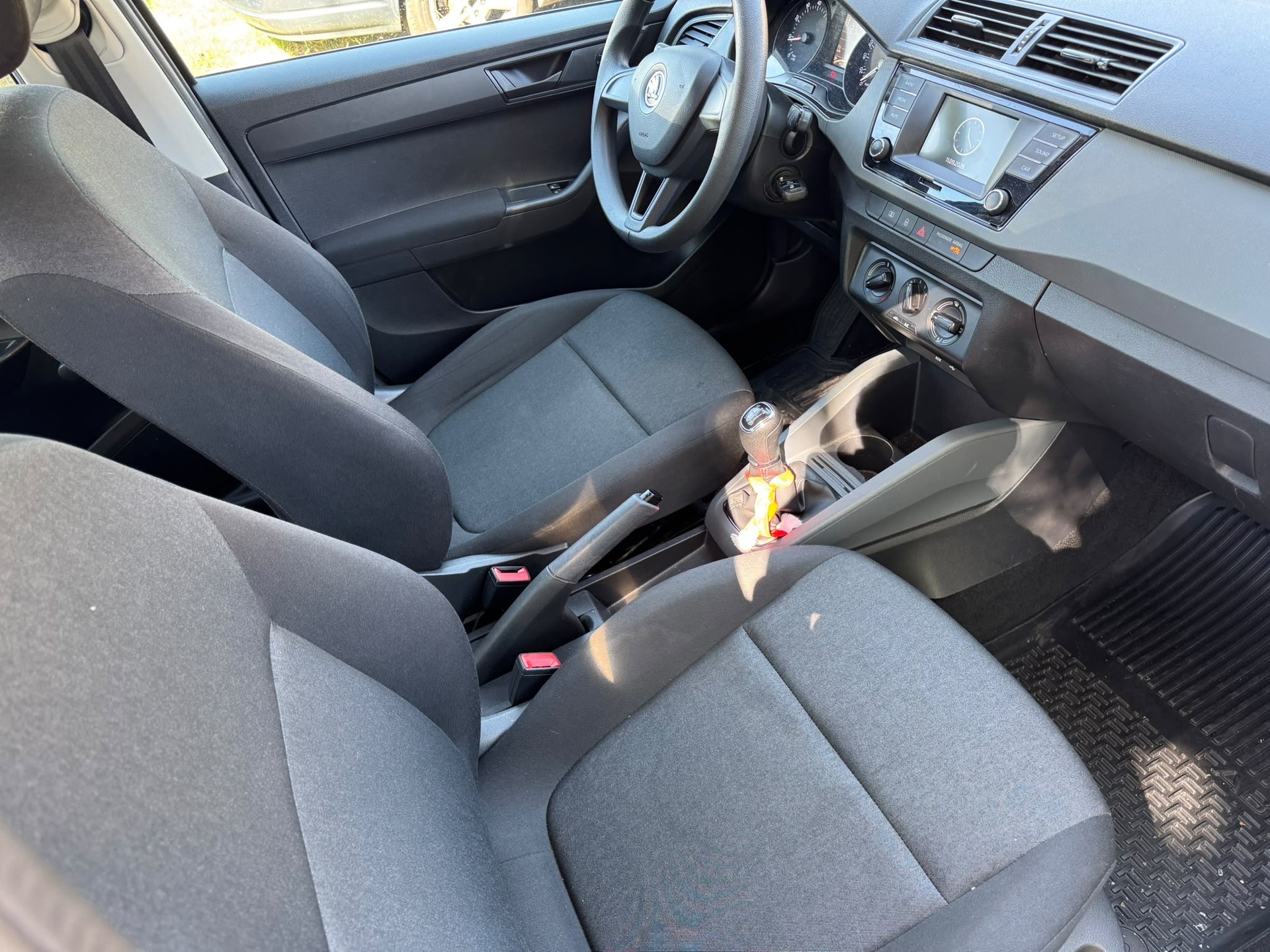 SKODA Fabia 1.0 Active-image-6