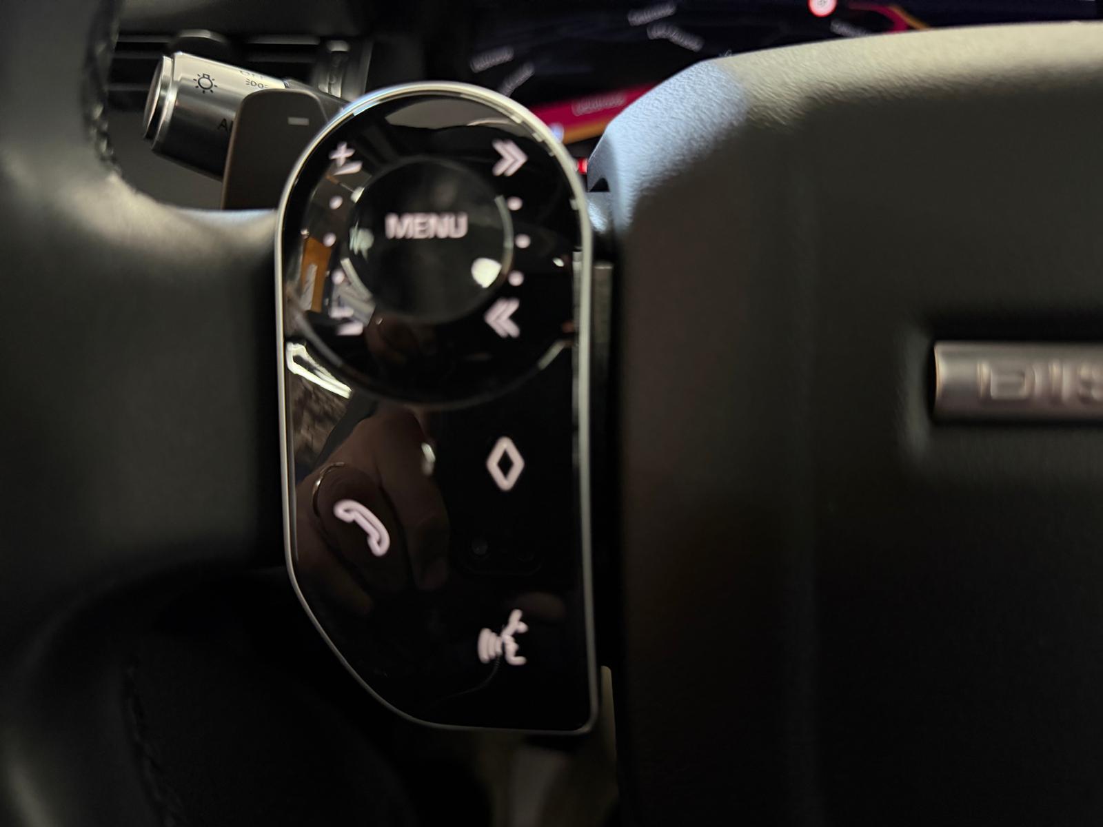 LAND ROVER Discovery Sport R Dynamic Limited White&Black Edition P200 2.0 Si4 MHEV S AT9-image-20