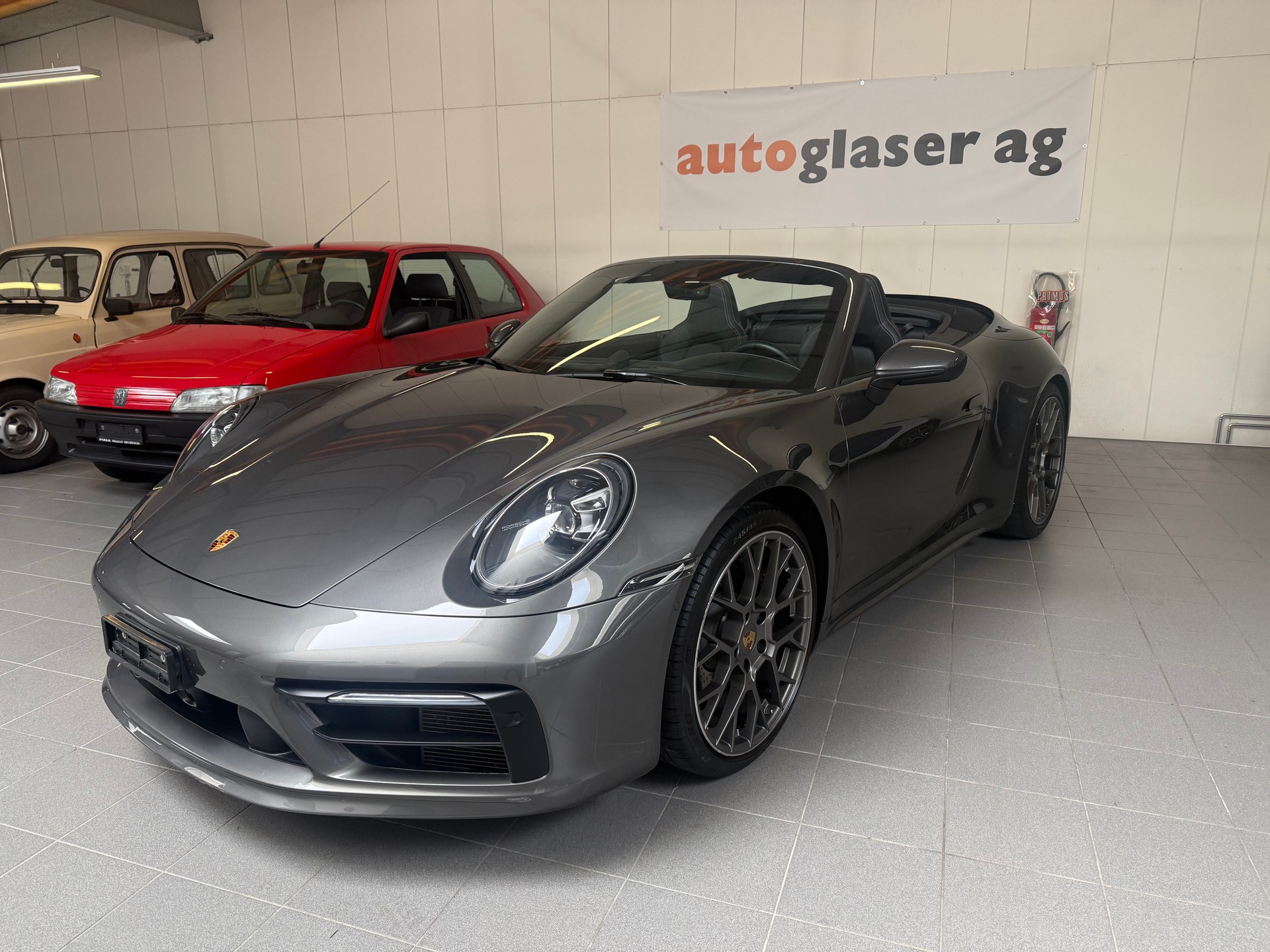 PORSCHE 911 Carrera 4 Cabriolet PDK-image-2