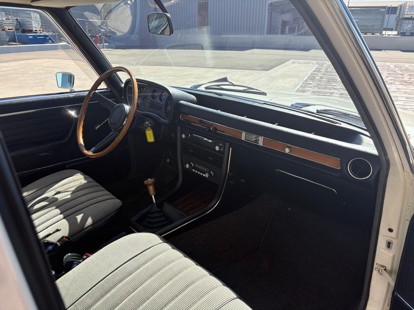 BMW 2800-image-5