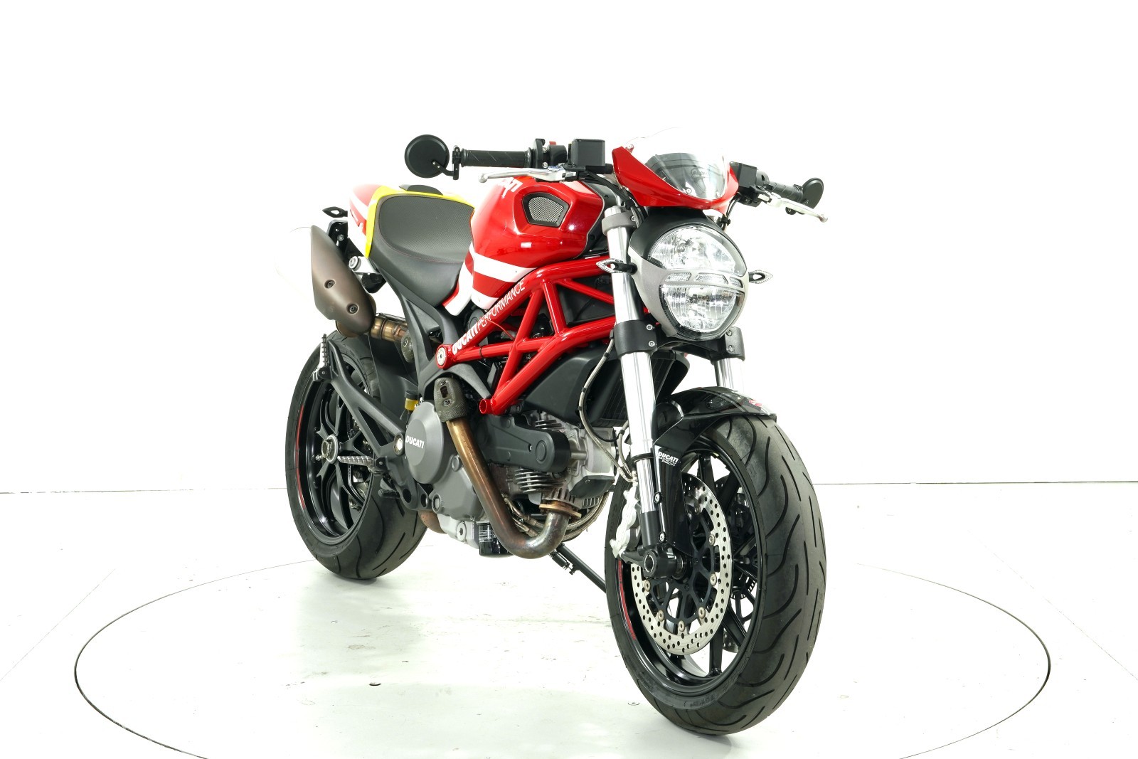 DUCATI 796 Monster ABS-showroom-element-1