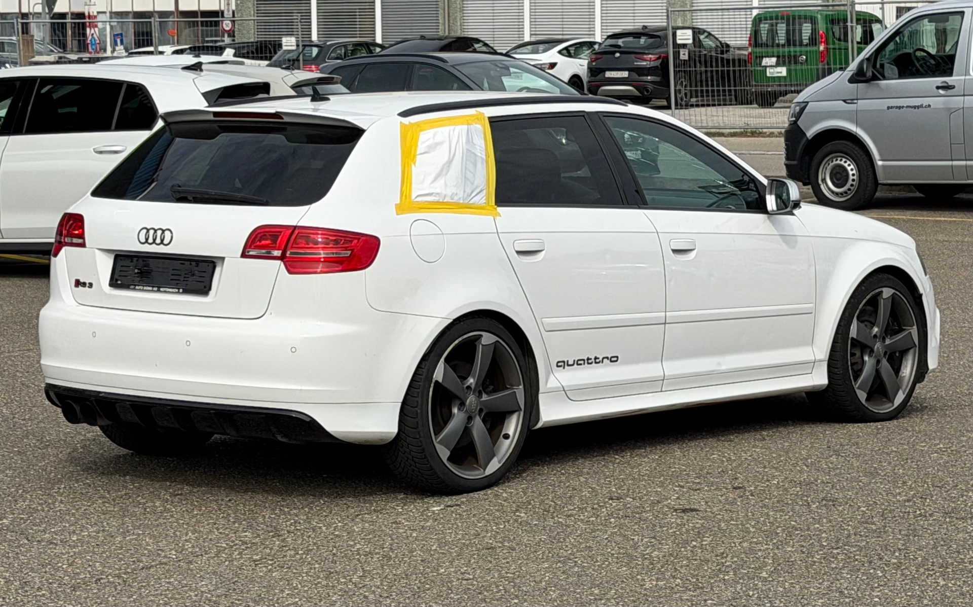 AUDI RS3 Sportback 2.5 TFSI quattro S-tronic-image-4