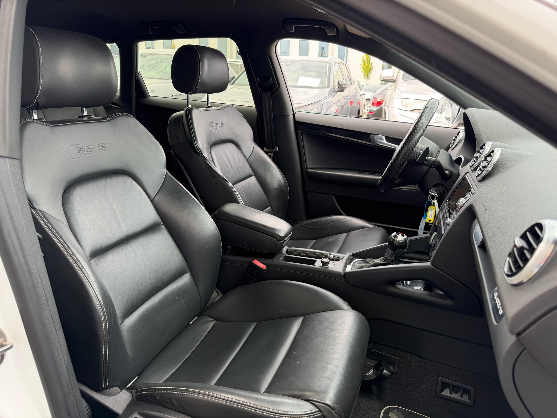 AUDI RS3 Sportback 2.5 TFSI quattro S-tronic-image-6