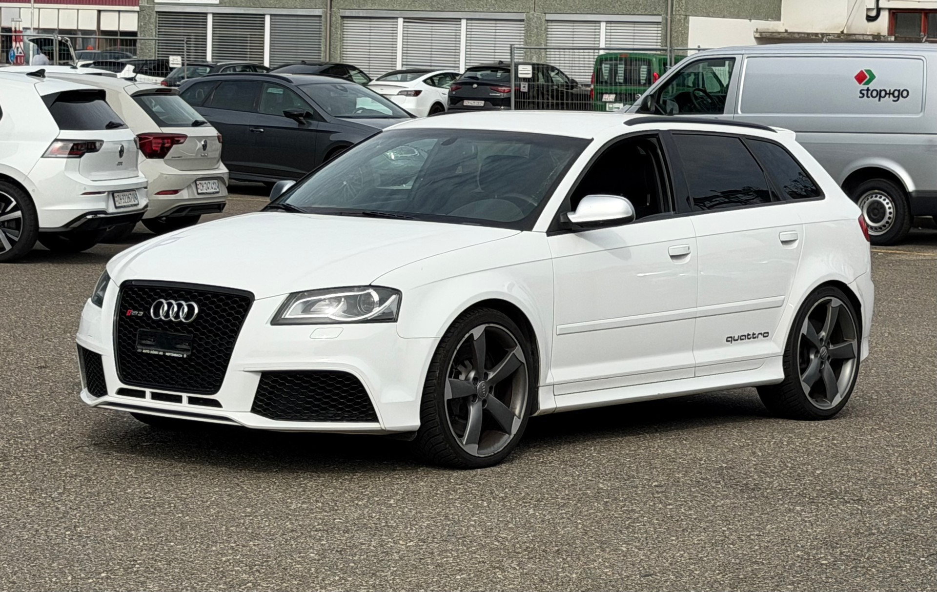 AUDI RS3 Sportback 2.5 TFSI quattro S-tronic-image-10